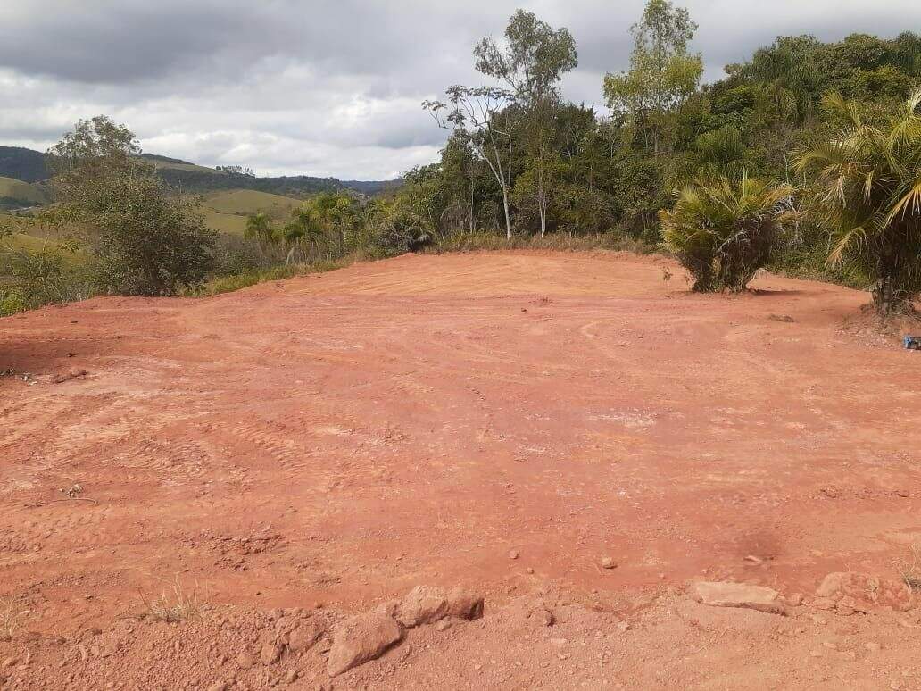 Terreno à venda no Nogueira: 