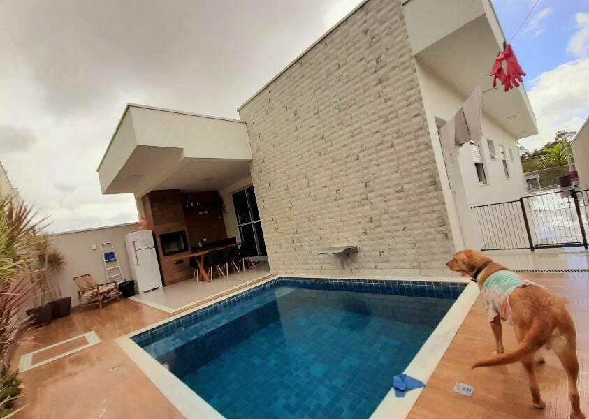 Casa à venda no Cézar de Souza: 
