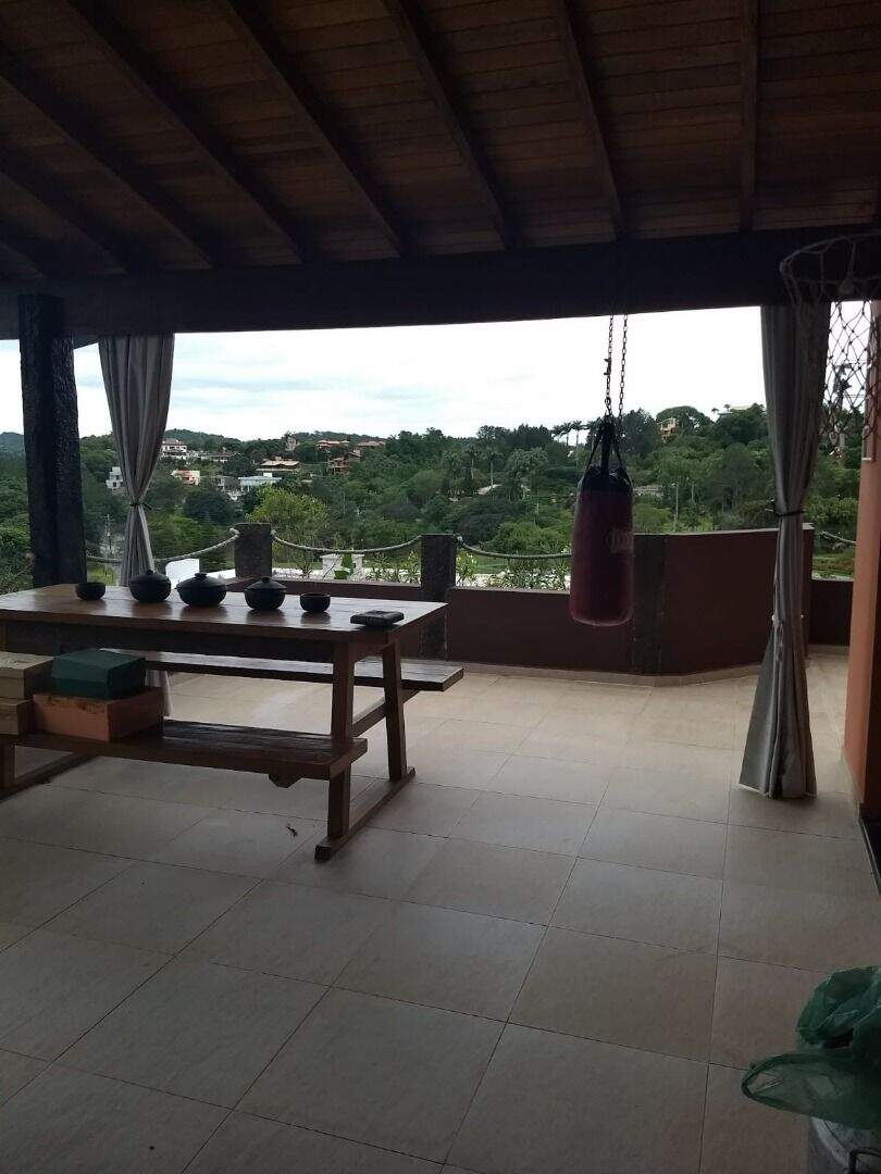 Sobrado à venda no Fazenda Paião (Alpes de Guararema): 