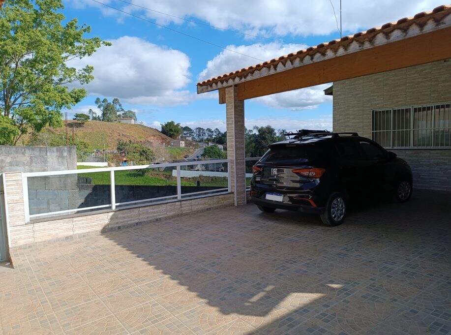 Casa para aluguel no Chácaras Guanabara: 