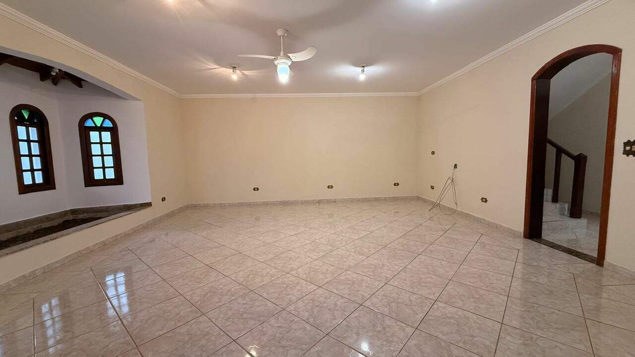 Sobrado à venda no Itaoca: 
