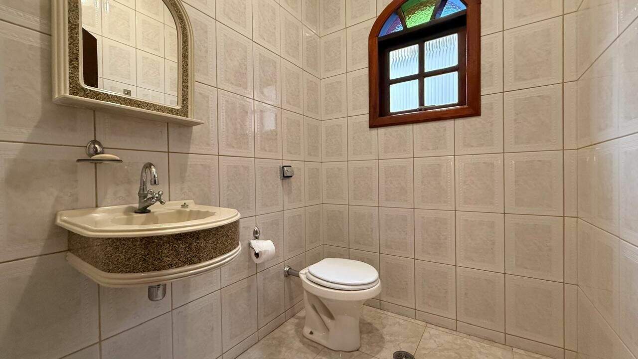 Sobrado à venda no Itaoca: 