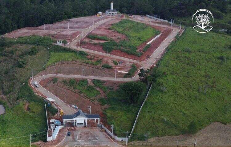 Terreno à venda no Ipiranga: 