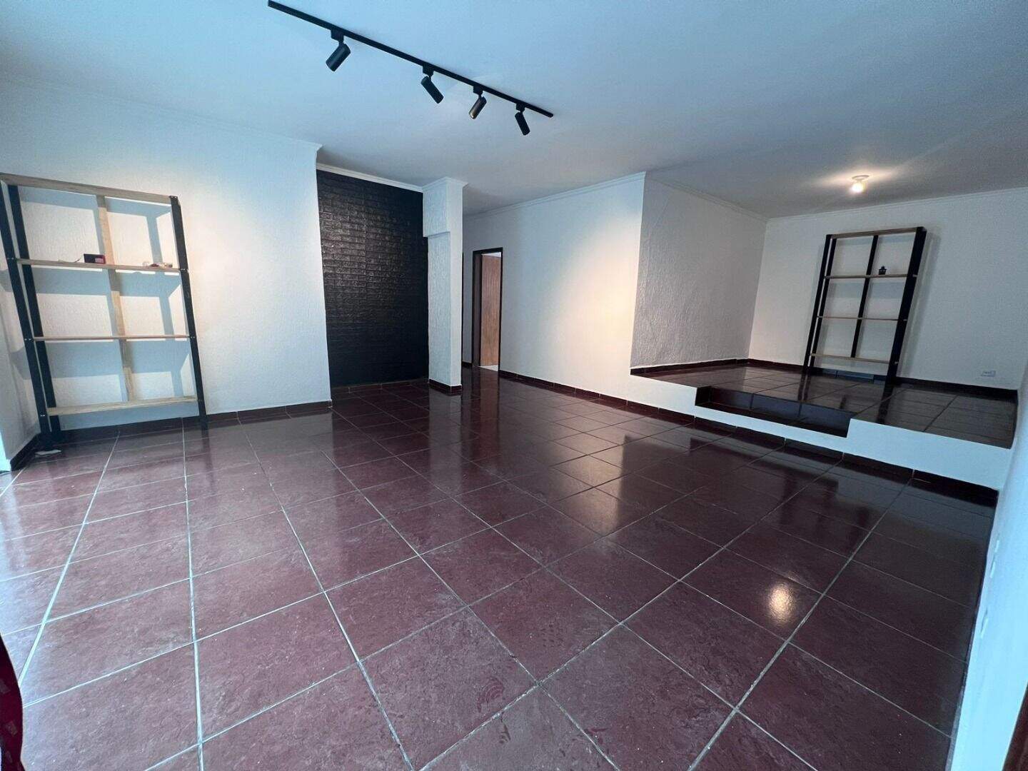Casa para aluguel no Centro: 