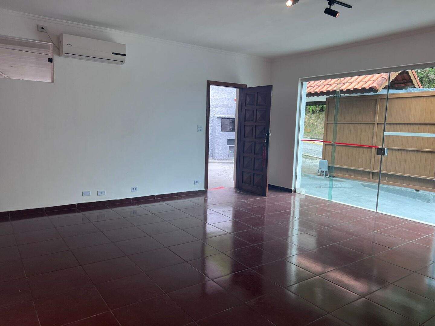 Casa para aluguel no Centro: 