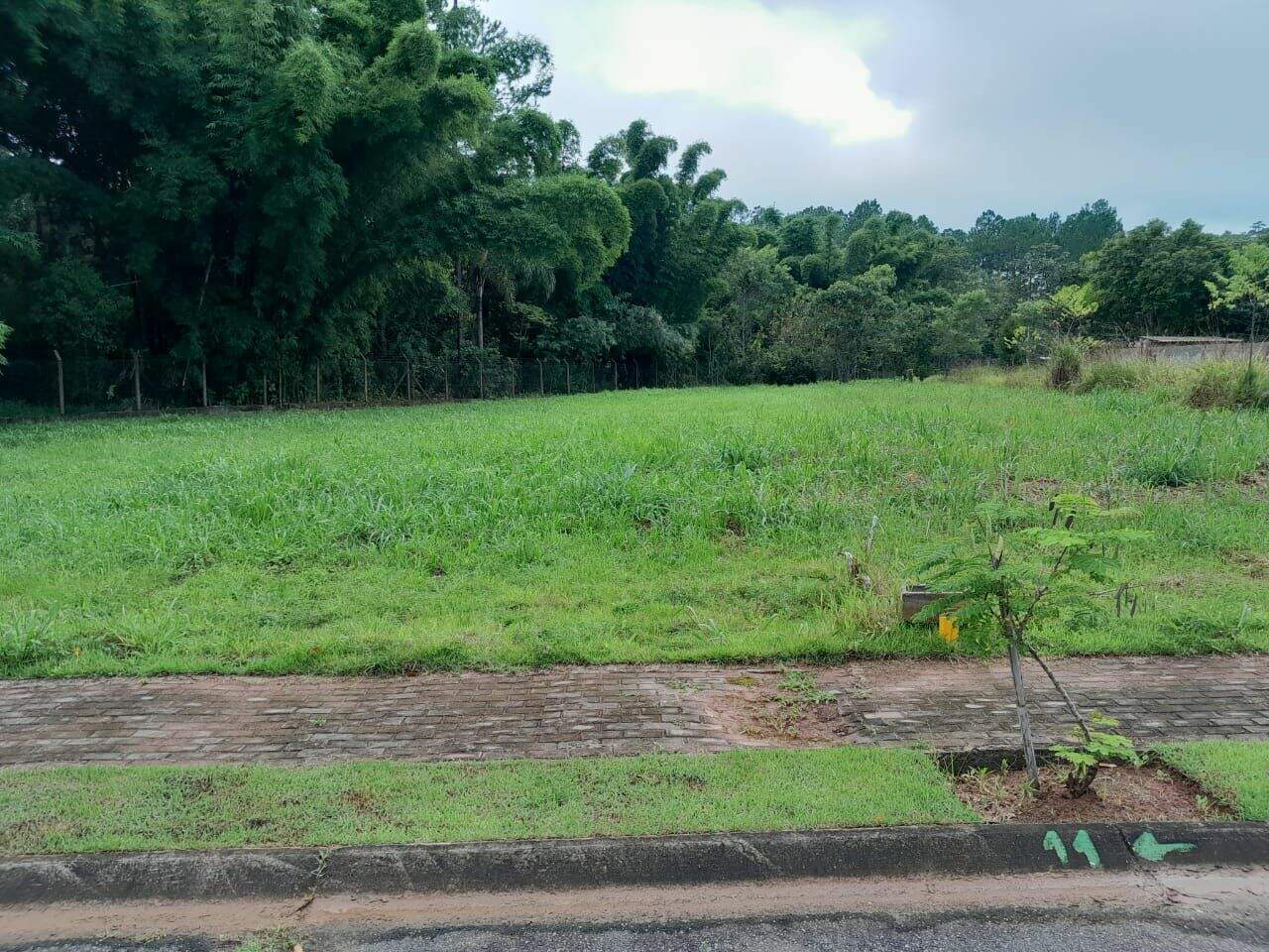 Terreno à venda no Recanto da Cachoeira: 