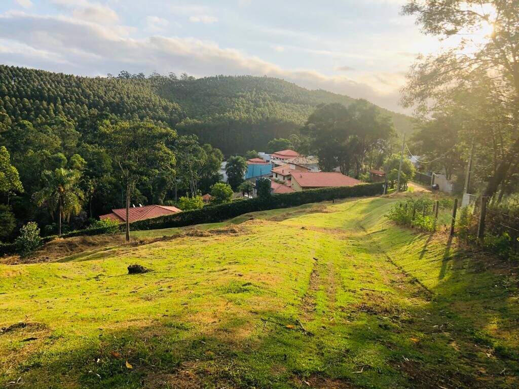 Terreno à venda no Paião: 