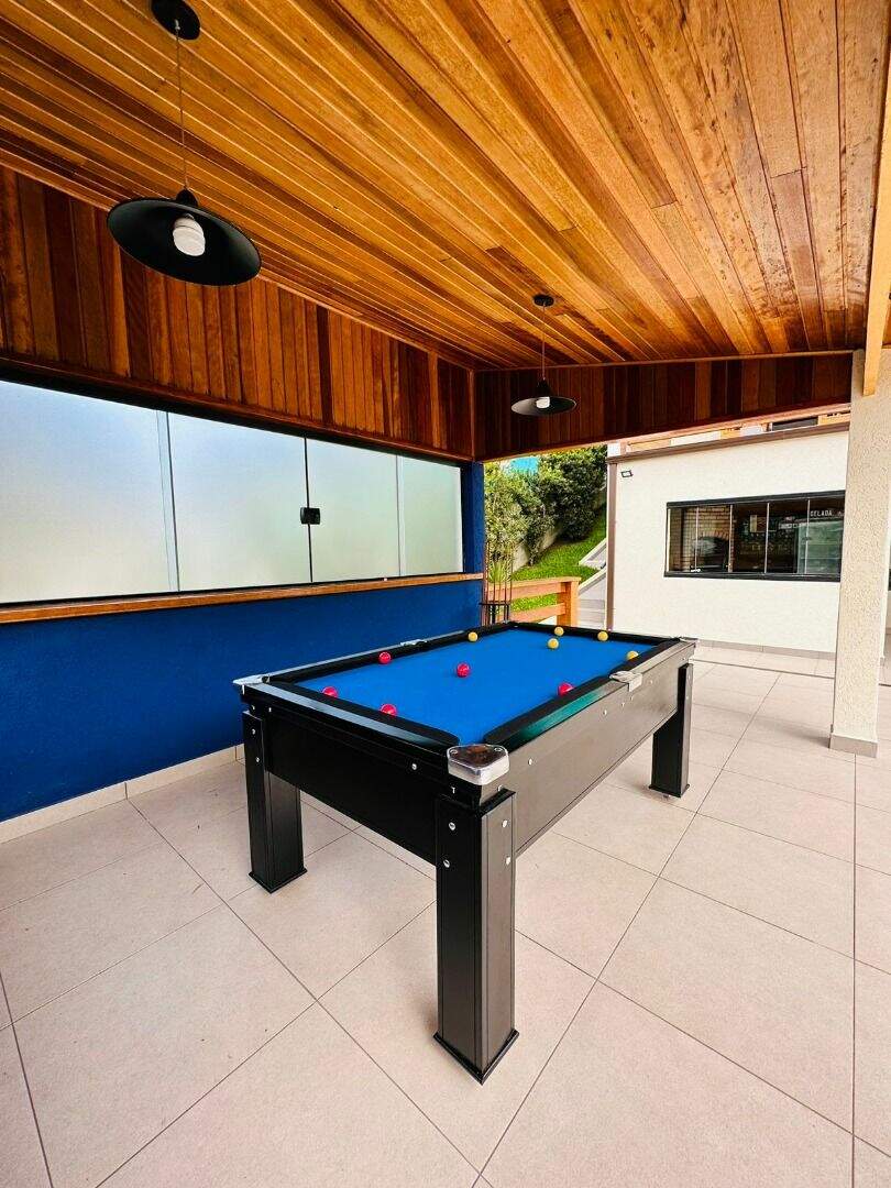 Casa à venda no Paião: 