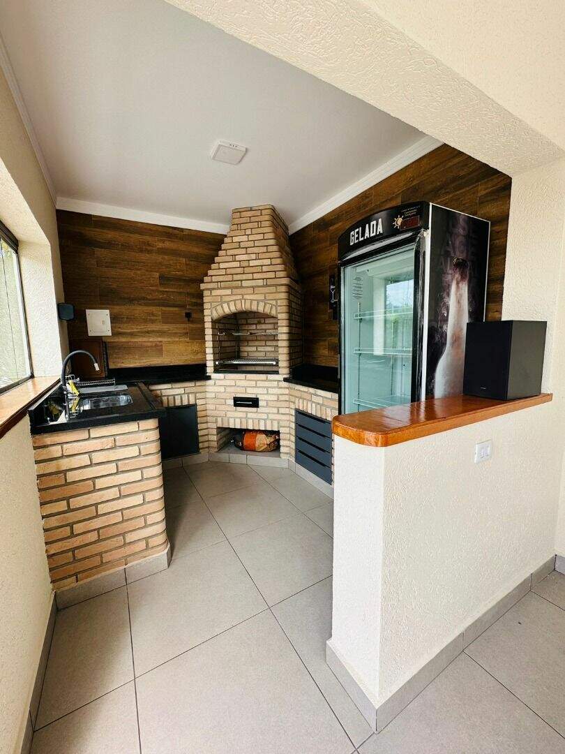 Casa à venda no Paião: 