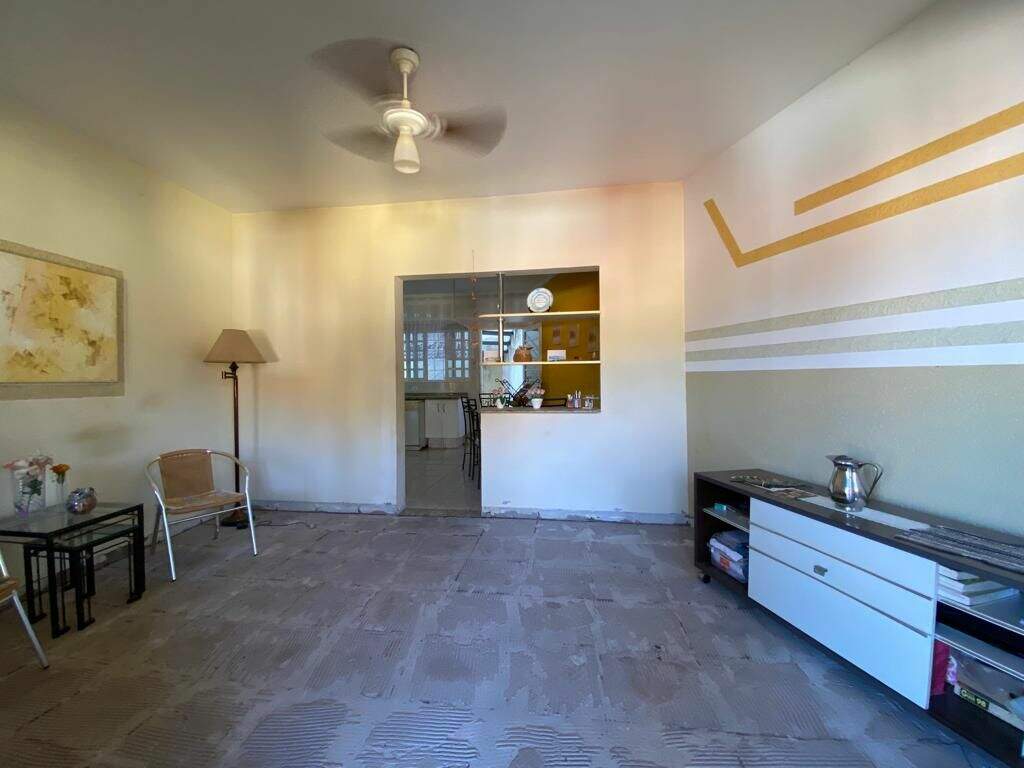 Casa à venda no Centro: 