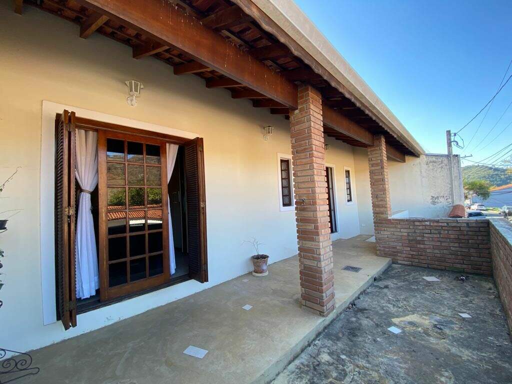 Casa à venda no Centro: 