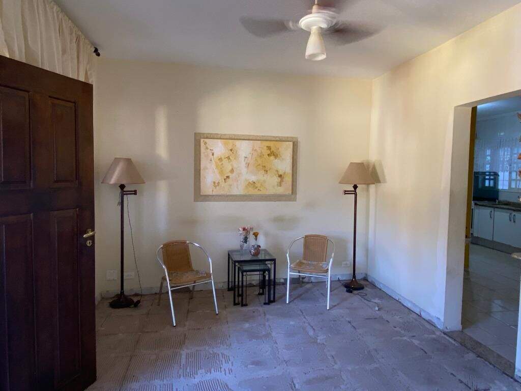 Casa à venda no Centro: 