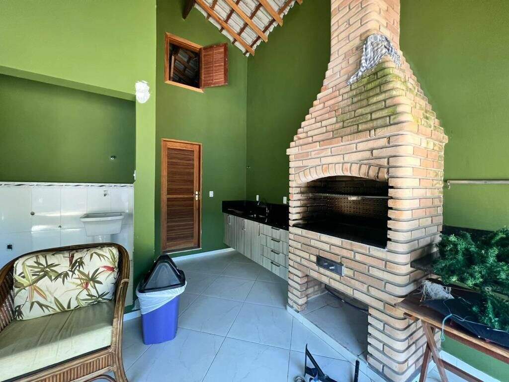 Casa à venda no Paião: 
