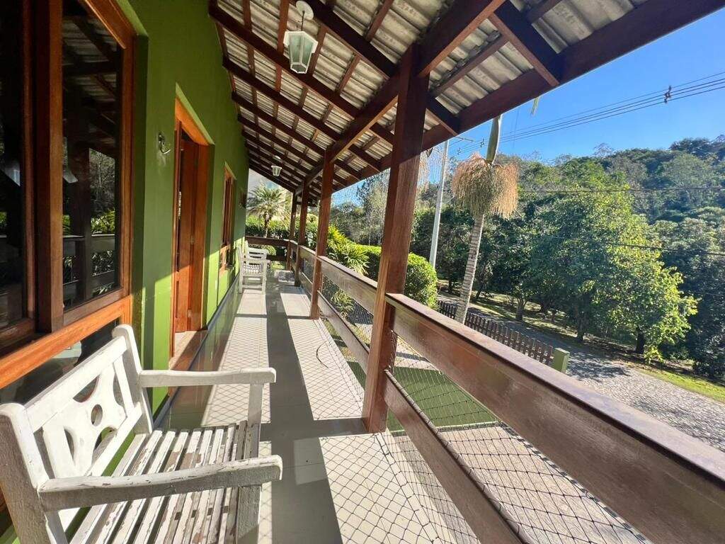 Casa à venda no Paião: 