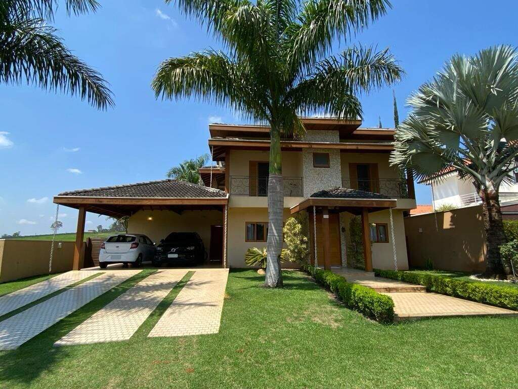 Sobrado à venda no Parque Residencial Jequitibá: 