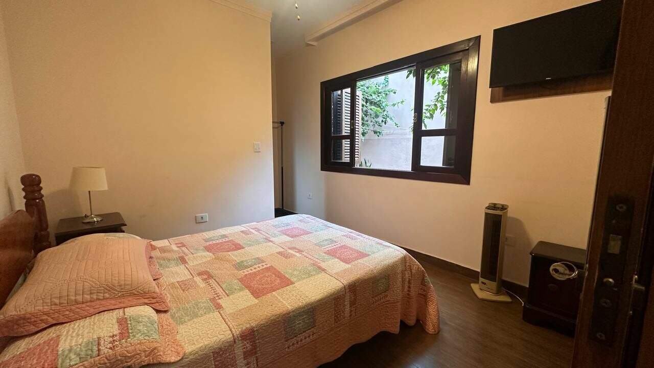 Casa à venda no Centro: 