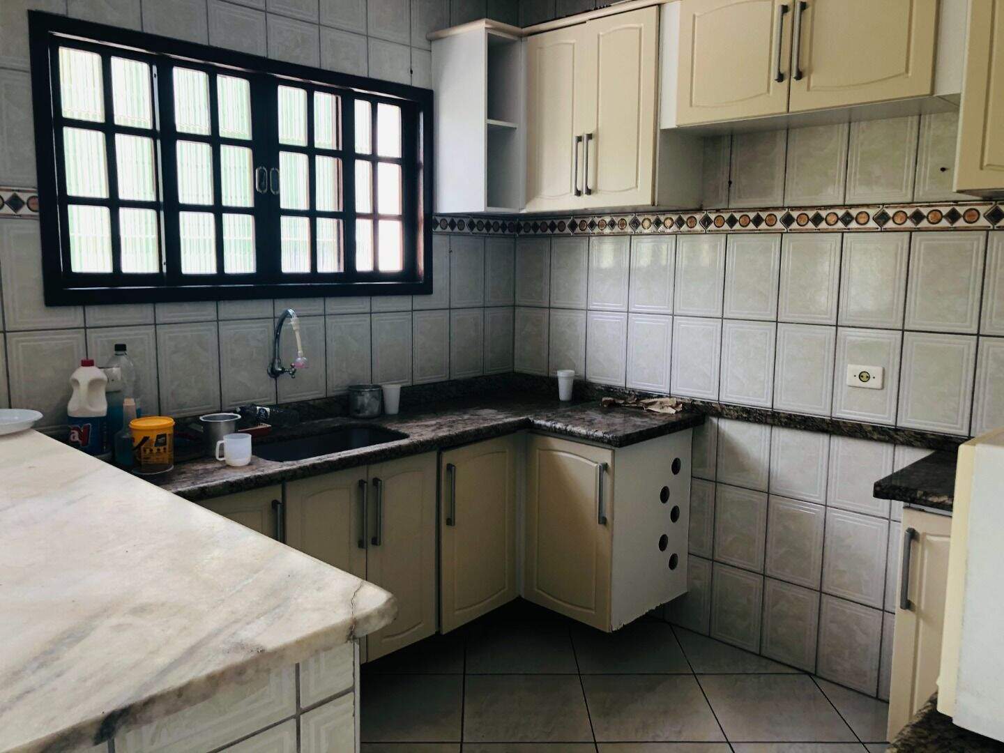 Sobrado à venda no Ajuda: 