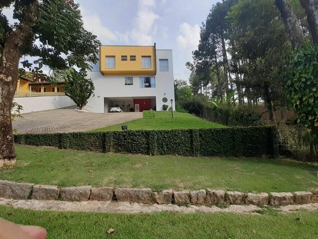 Casa à venda no Paião: 