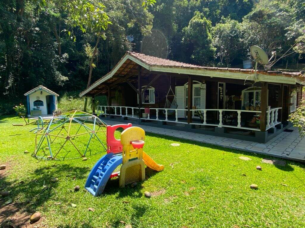 Sítio à venda no Estância Guararema: 