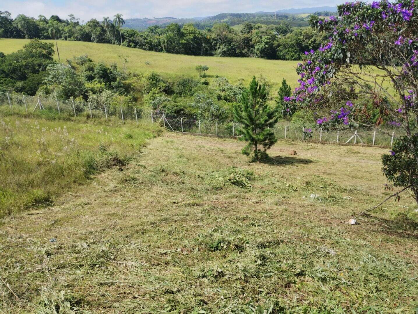 Terreno à venda no Chácaras Guanabara: 