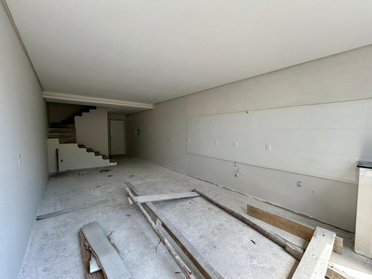 Sobrado Geminado à venda no Água Verde: 