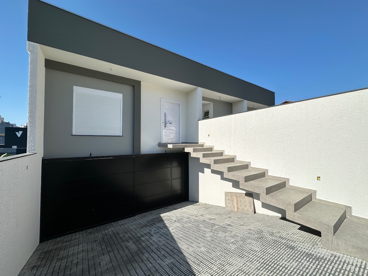 Sobrado Geminado à venda no Velha: 