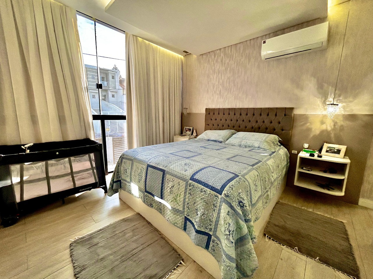 Sobrado Geminado à venda no Água Verde: 