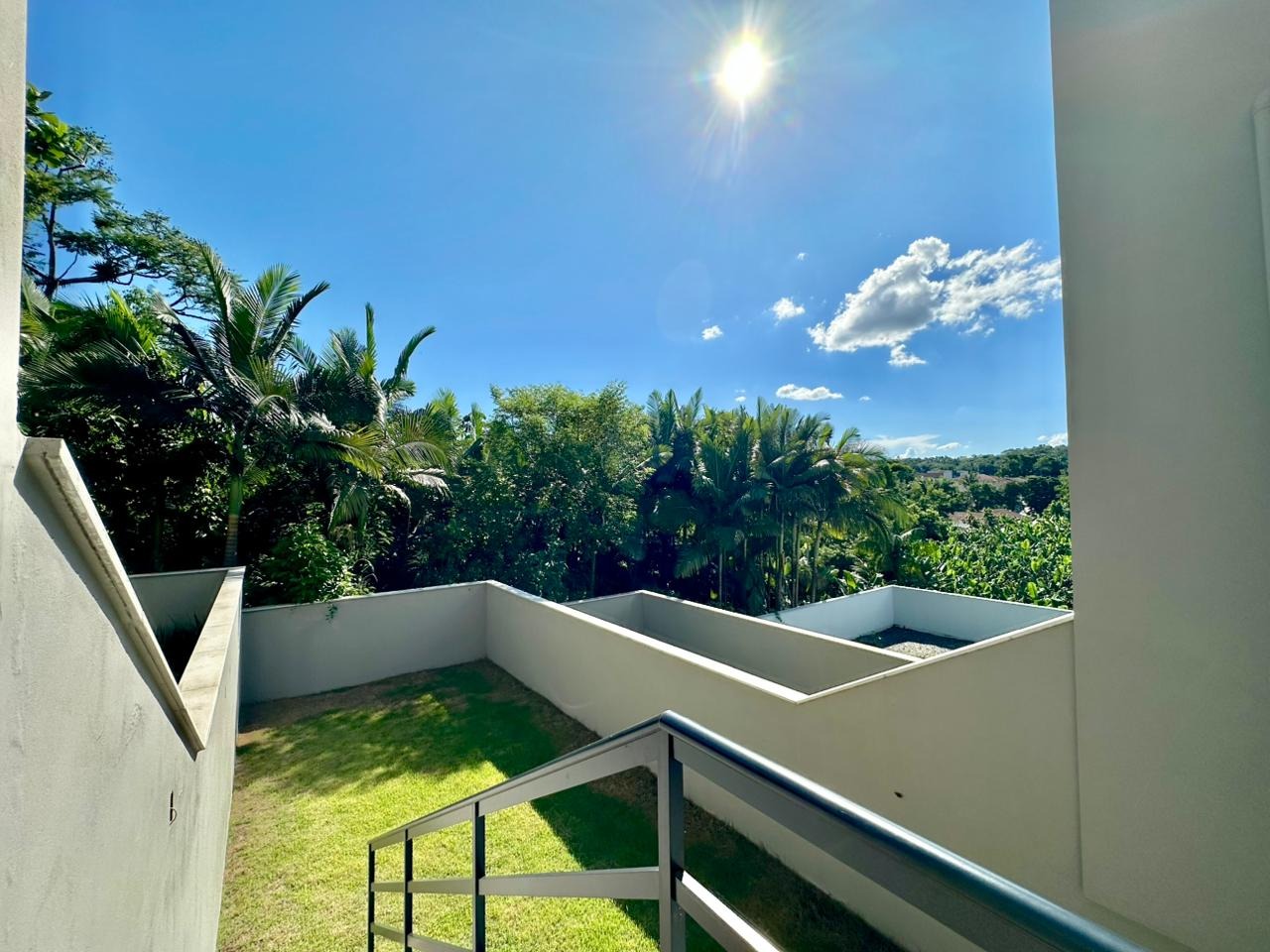 Sobrado Geminado à venda no Velha Central: 