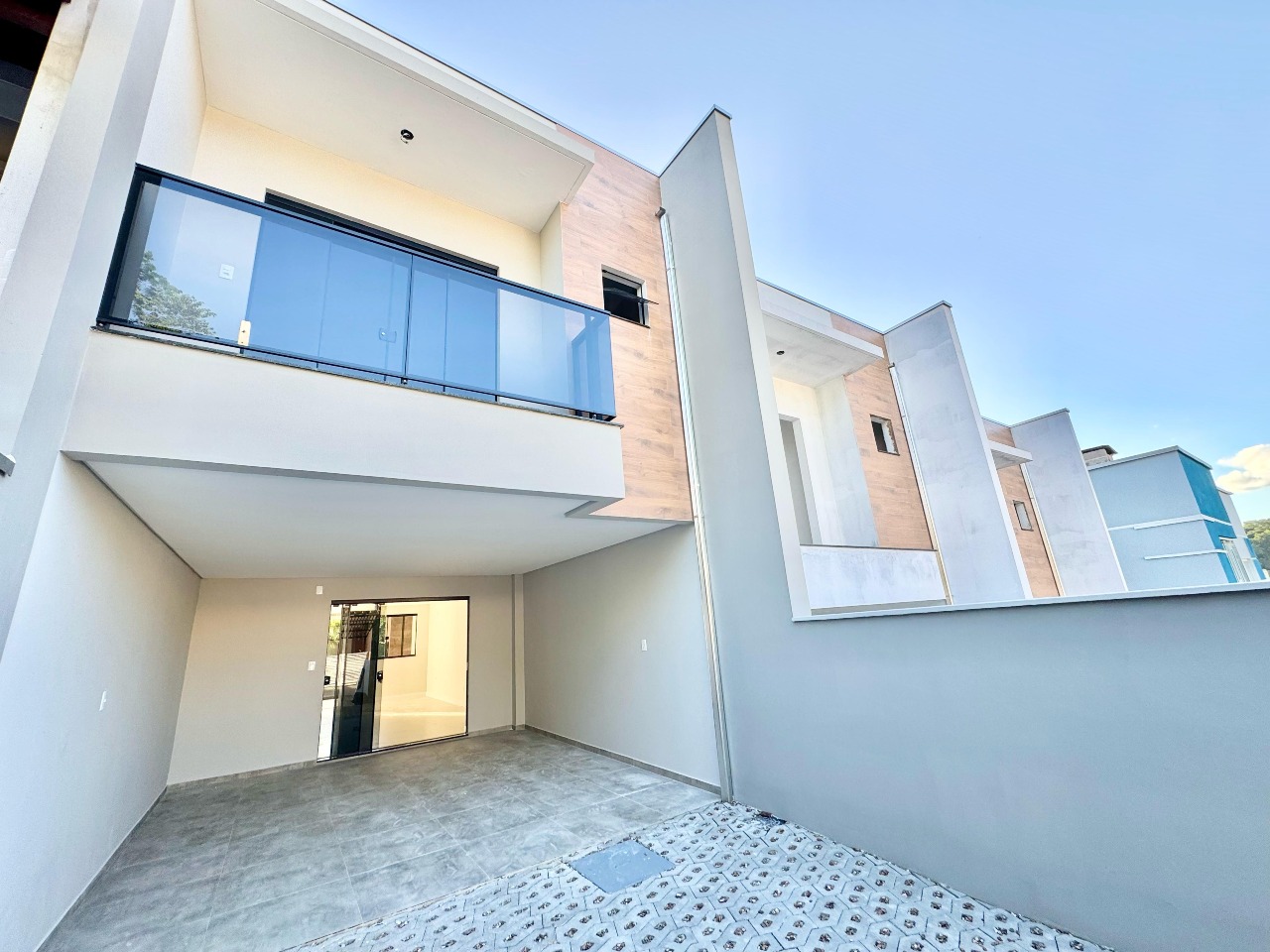 Sobrado Geminado à venda no Velha Central: 