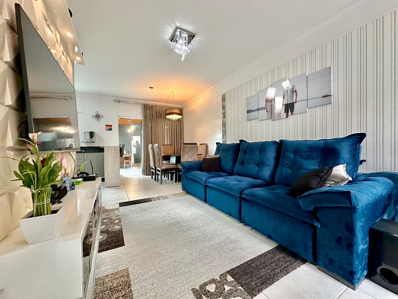 Sobrado Geminado à venda no Água Verde: 