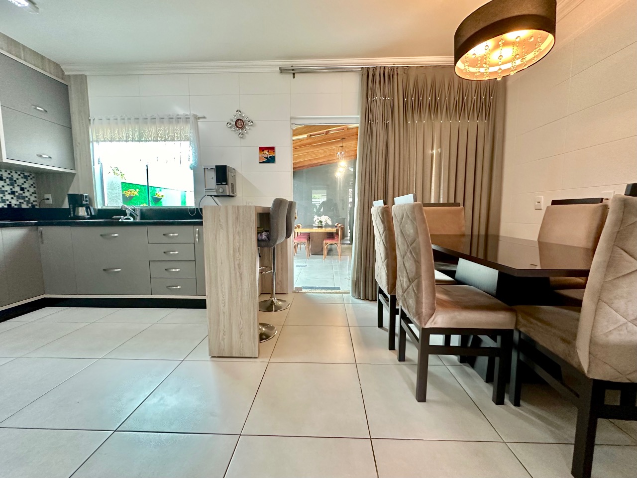 Sobrado Geminado à venda no Água Verde: 