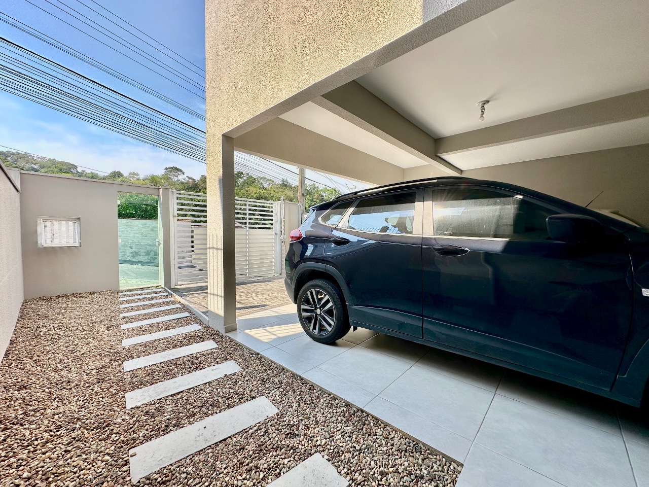 Sobrado Geminado à venda no Água Verde: 