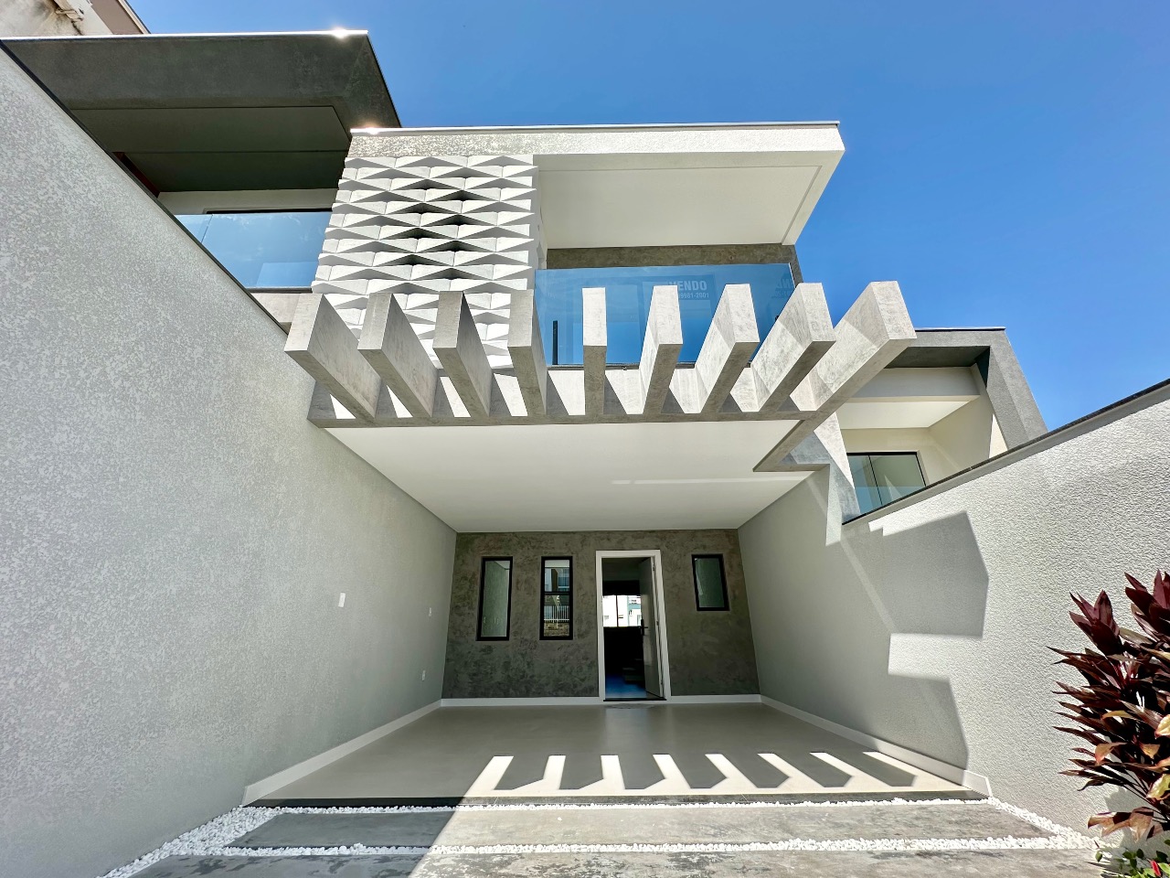 Sobrado Geminado à venda no Velha Central: 