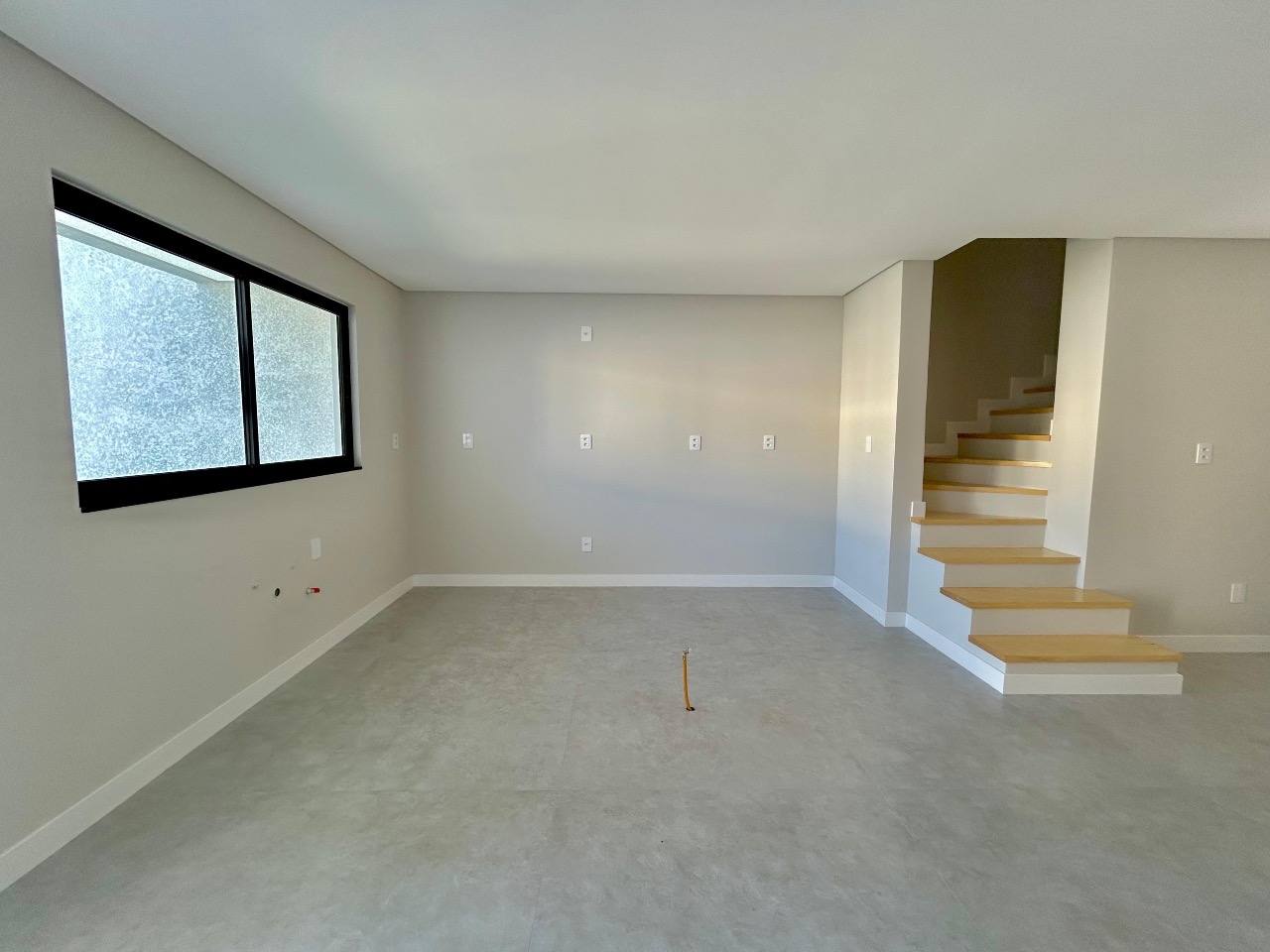 Sobrado Geminado à venda no Velha Central: 