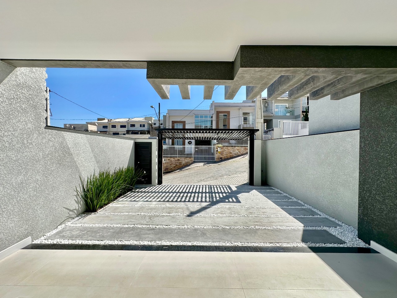 Sobrado Geminado à venda no Velha Central: 