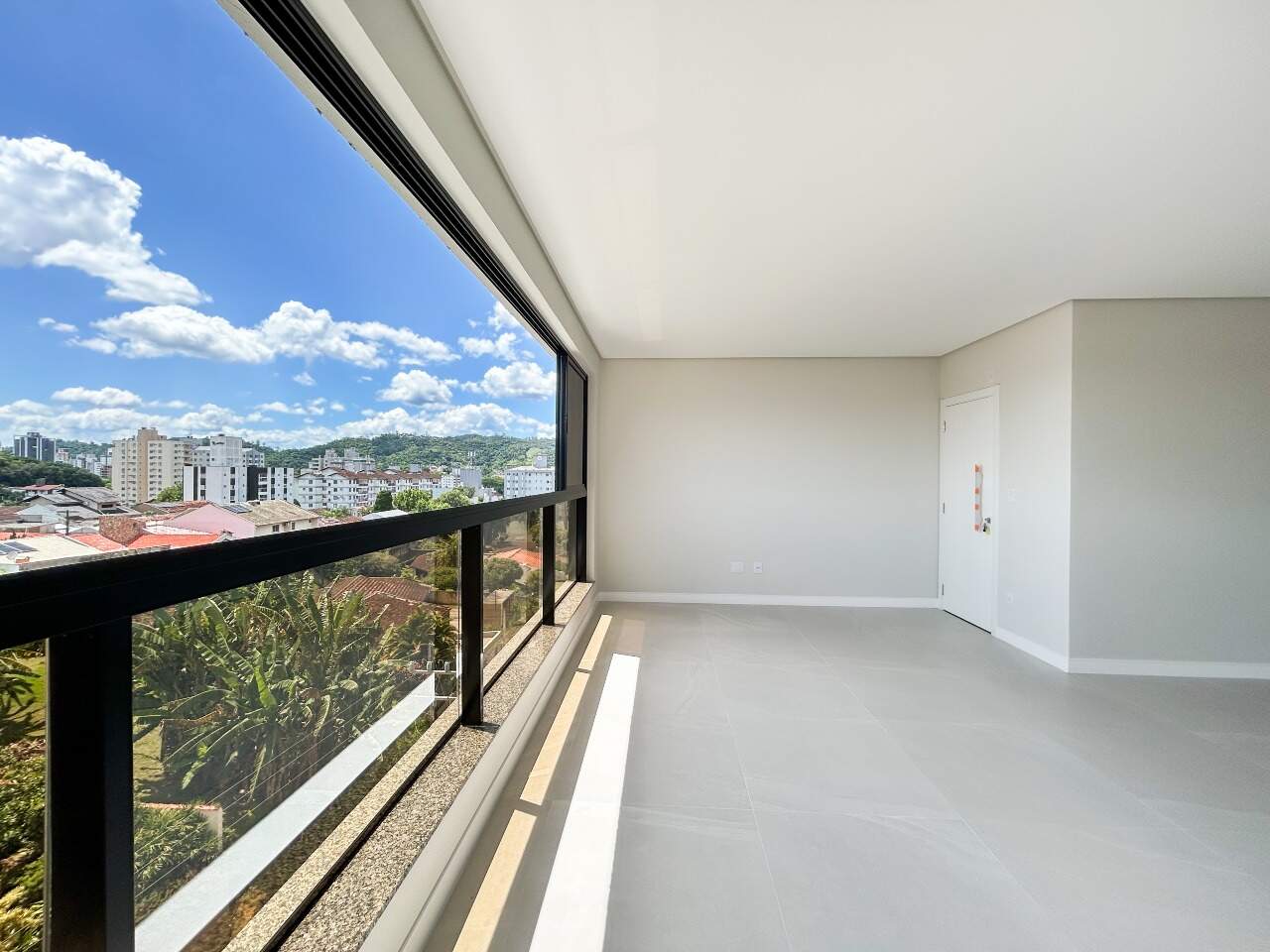 Apartamento Novo no Água Verde com Conforto e Lazer Completo - foto 1