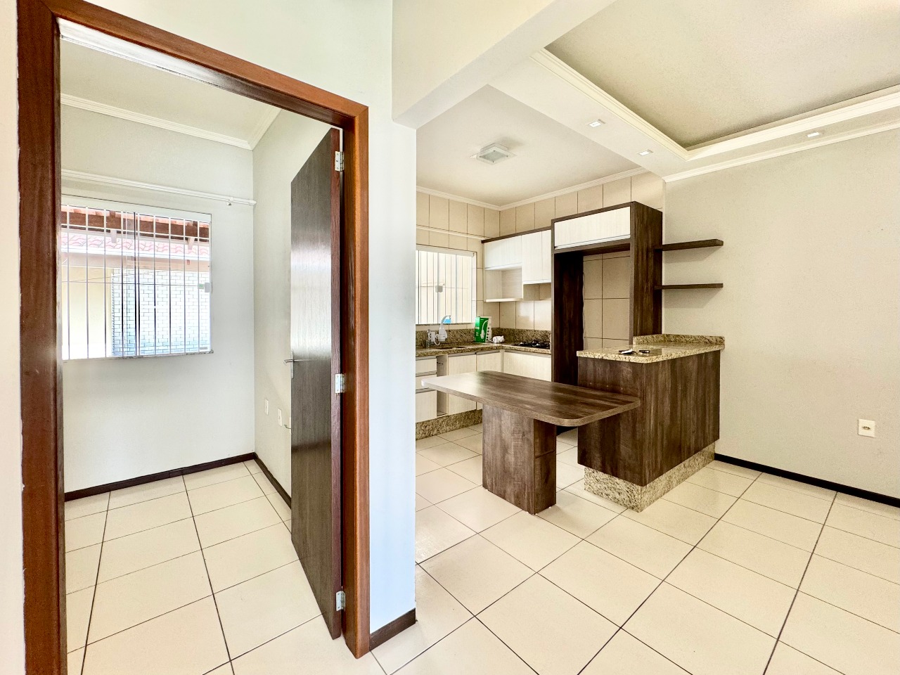 Casa geminada térrea com 6,5 metros de frente no loteamento Danúbio, Passo Manso — foto 3