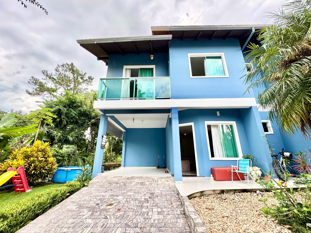 Sobrado Geminado à venda no Velha Central: 