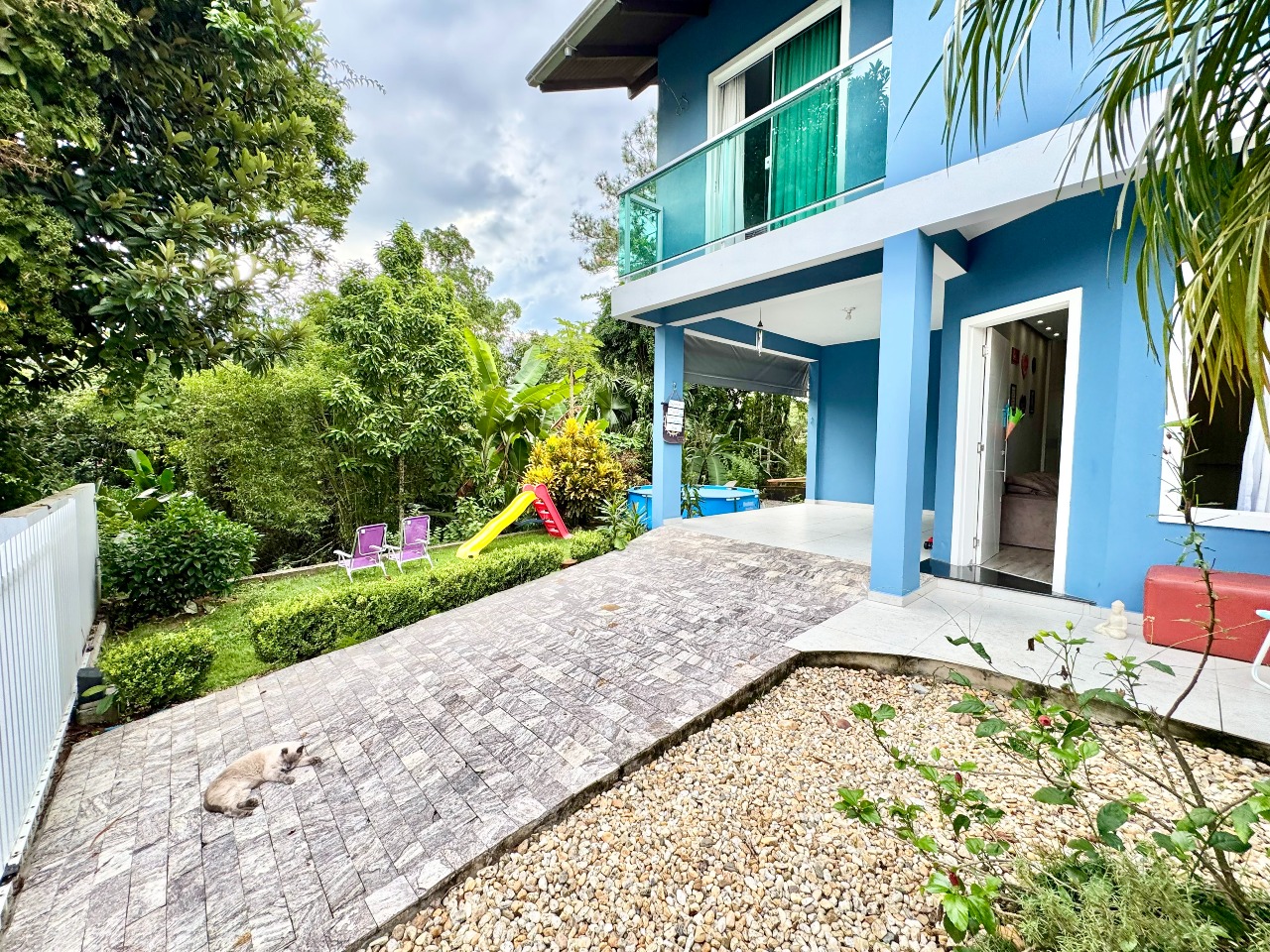 Sobrado Geminado à venda no Velha Central: 