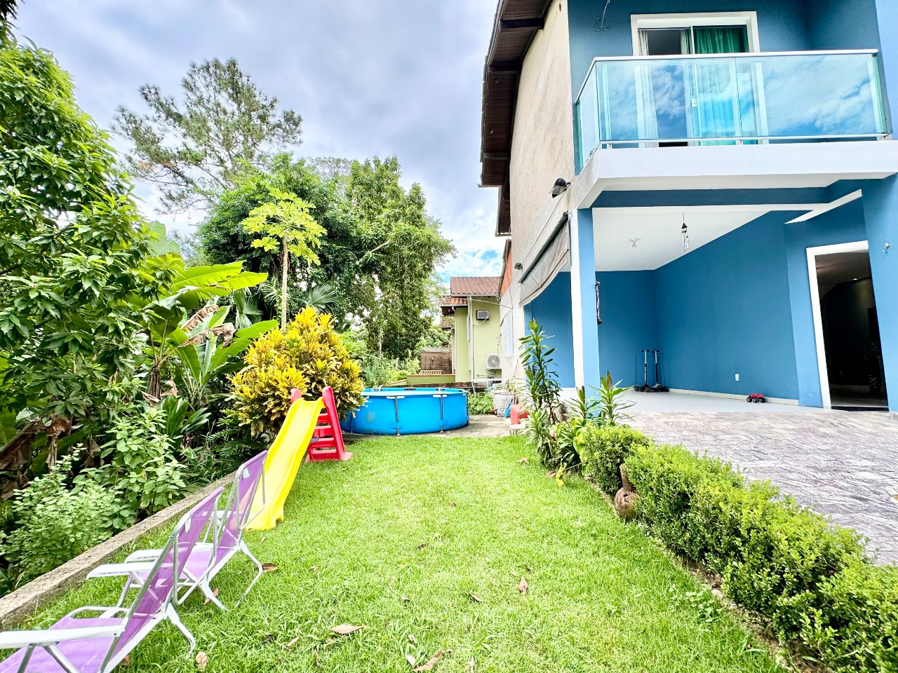 Sobrado Geminado à venda no Velha Central: 
