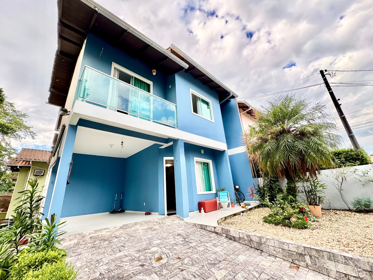 Sobrado Geminado à venda no Velha Central: 