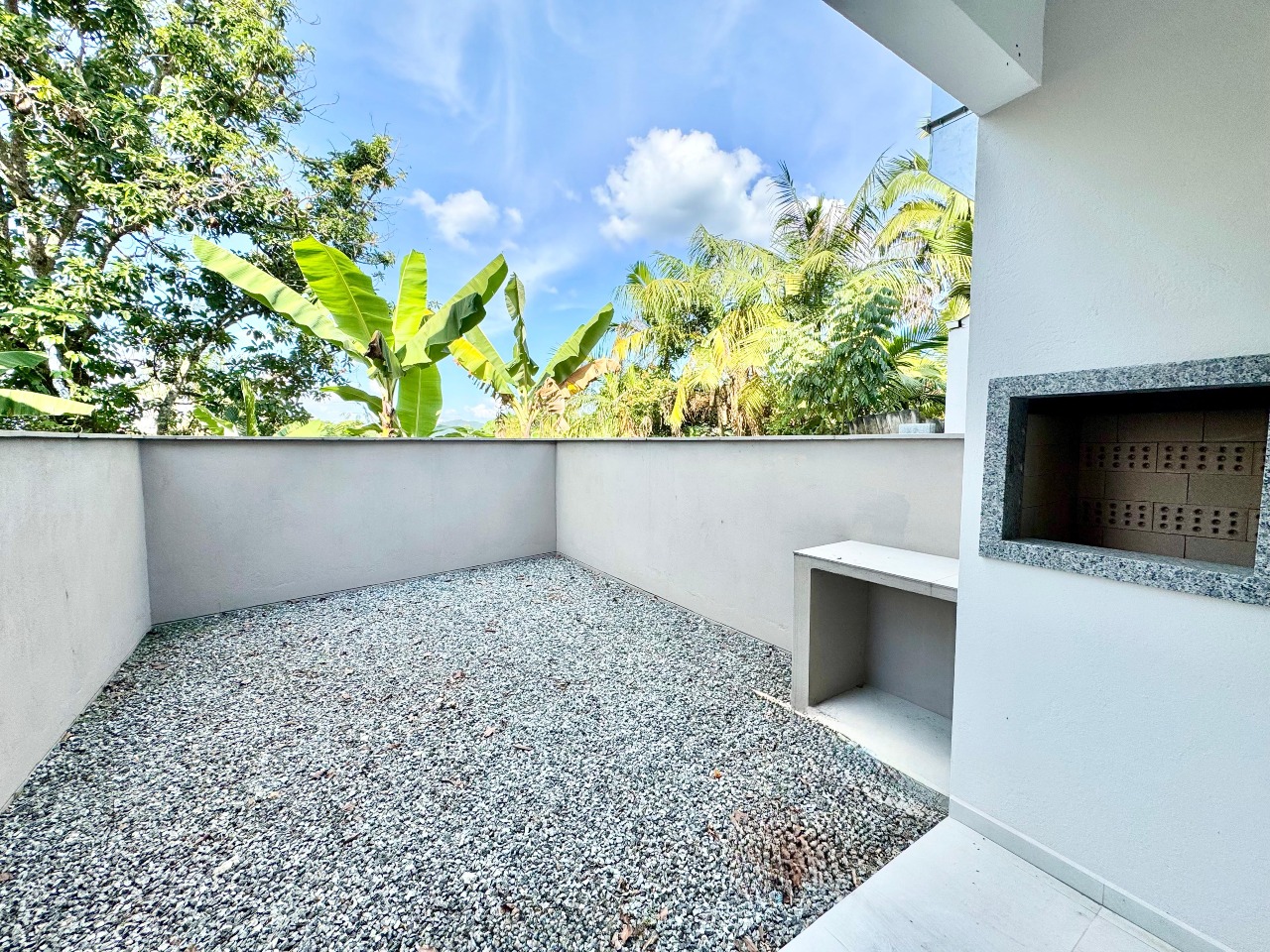 Sobrado Geminado à venda no Água Verde: 