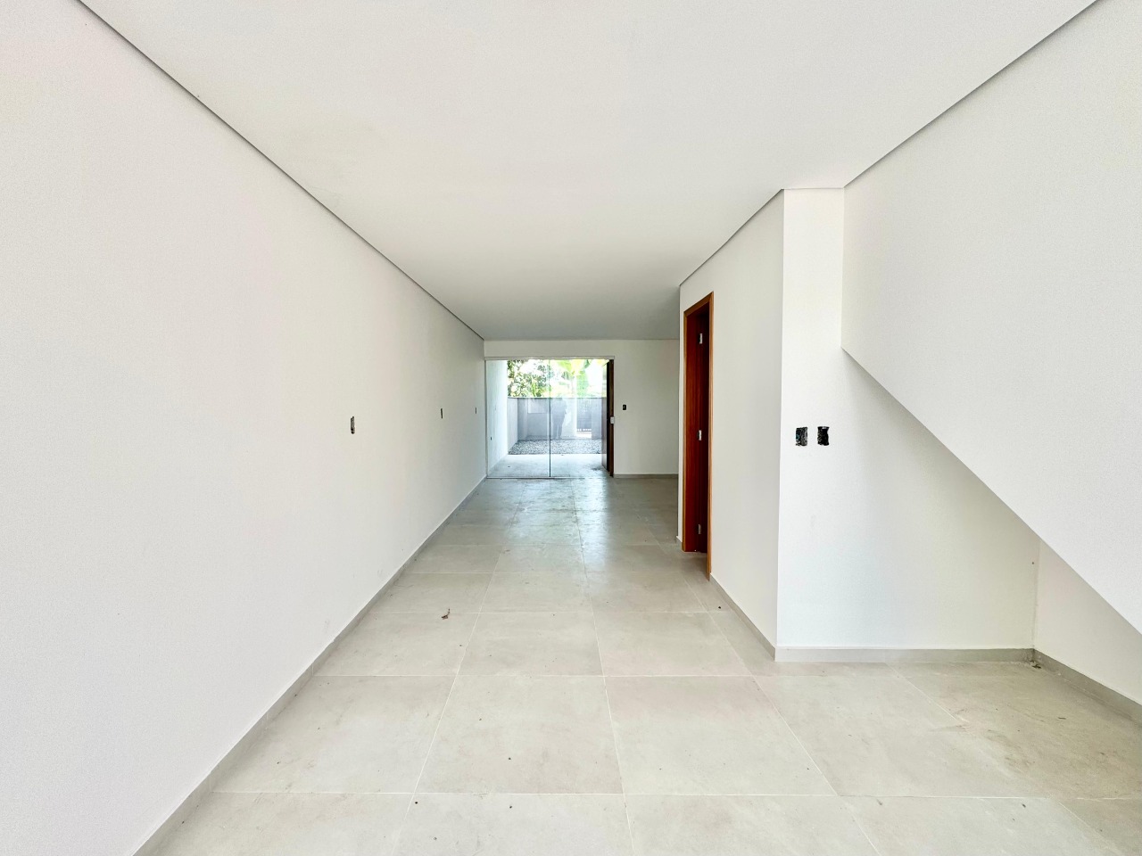 Sobrado Geminado à venda no Água Verde: 