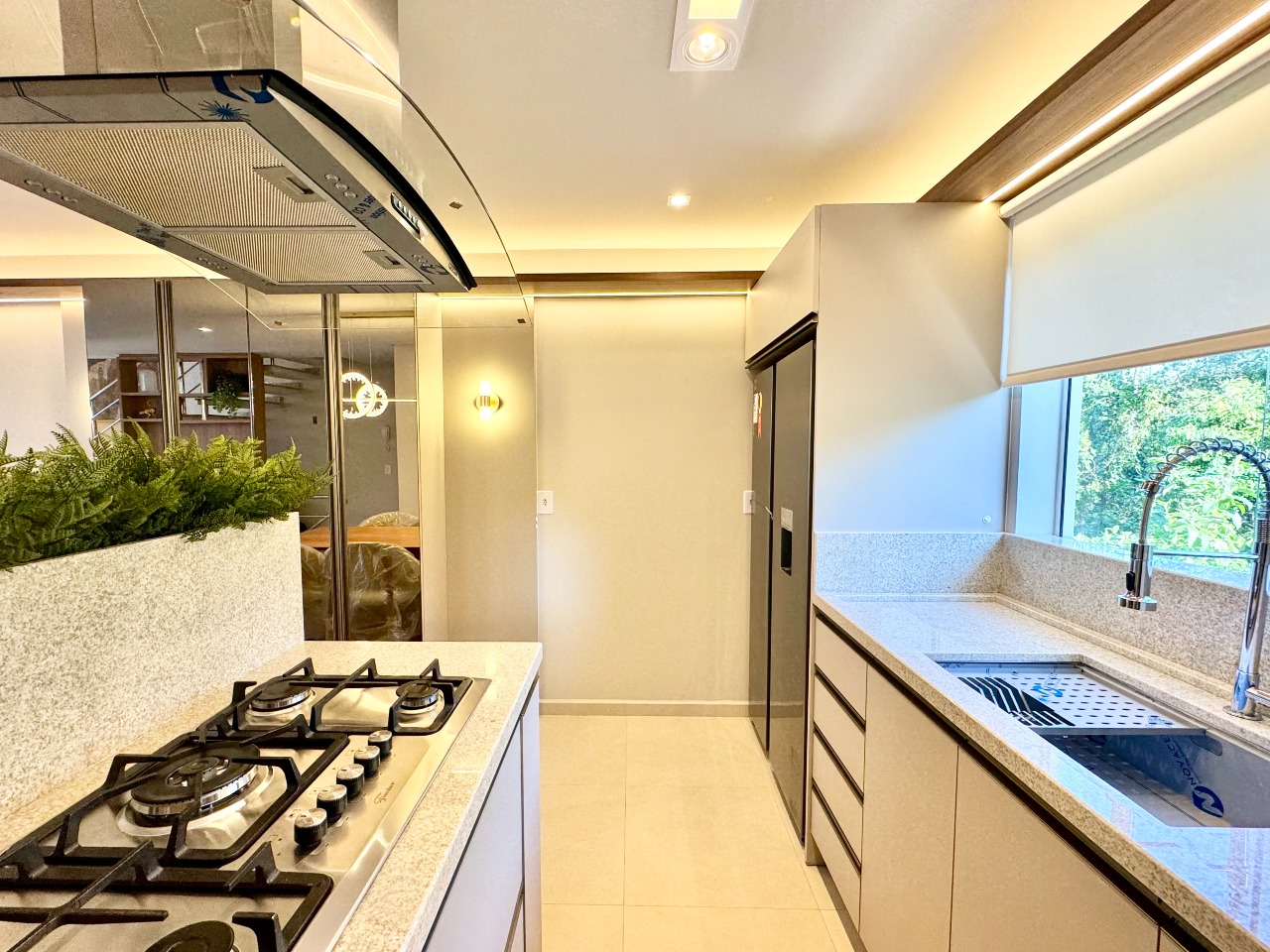 Sobrado Geminado à venda no Água Verde: 