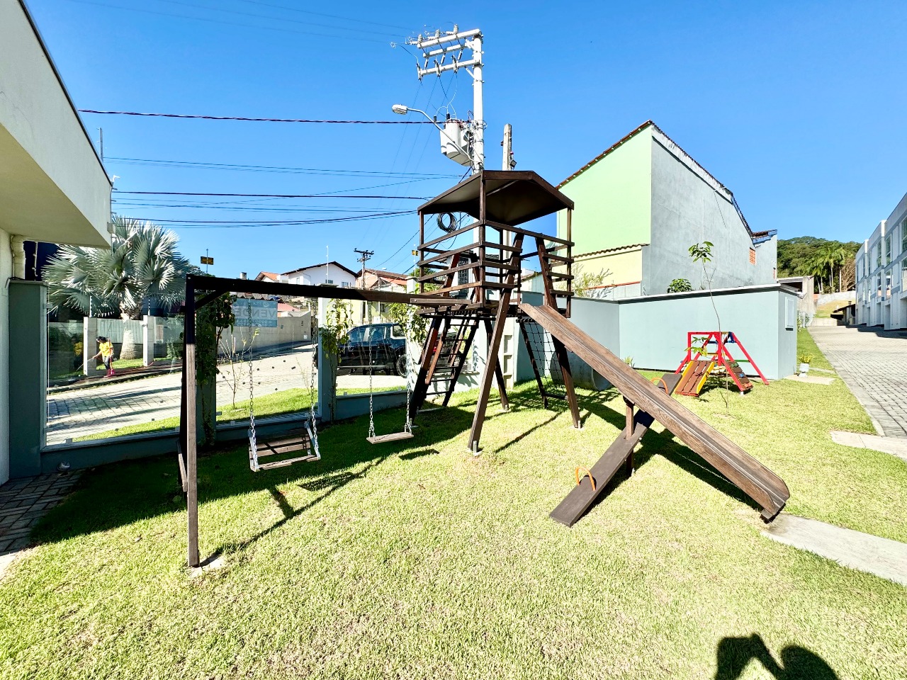 Sobrado Geminado à venda no Água Verde: 