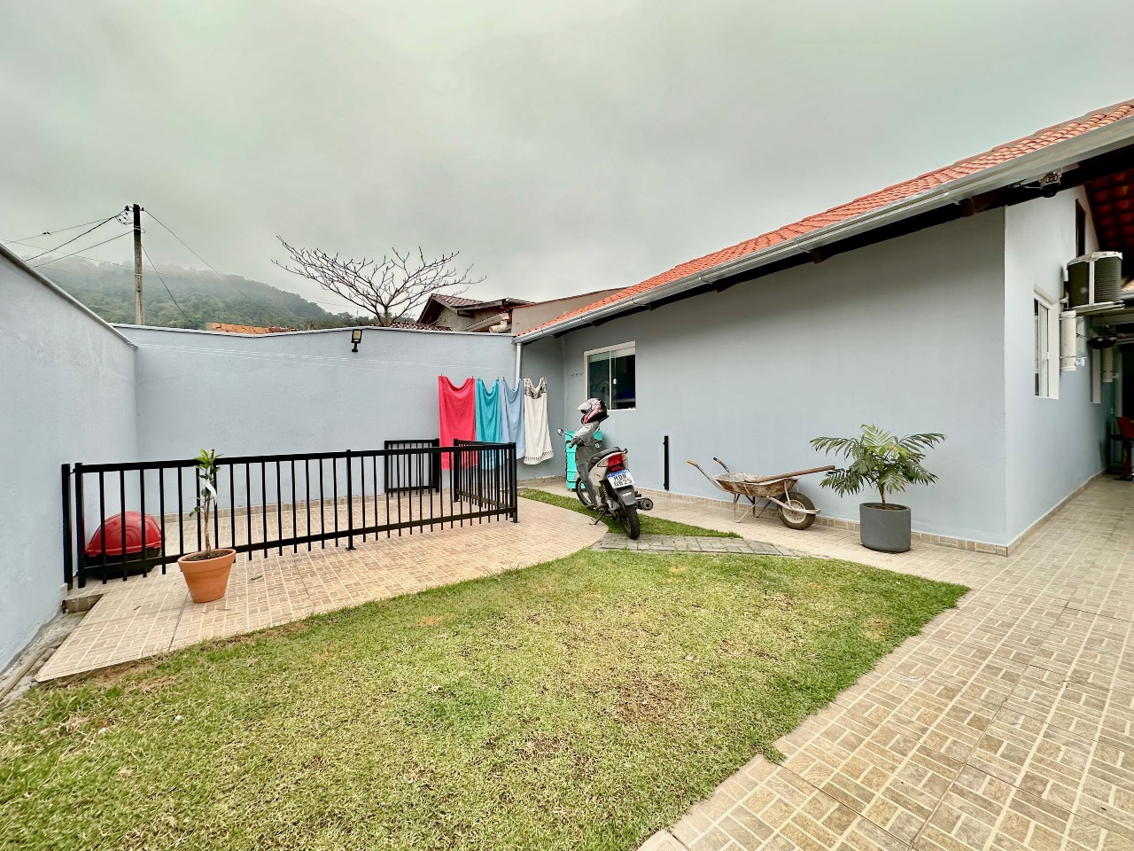 Casa com 3 quartos, excelente localização e pronta para morar! - foto 1