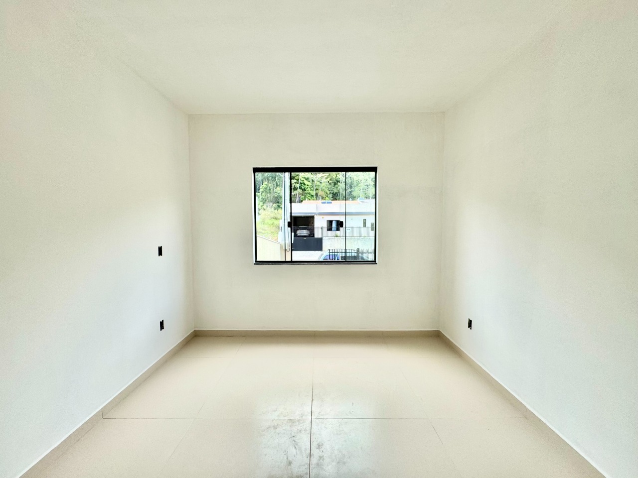 Casa Geminada à venda no Velha Central: 