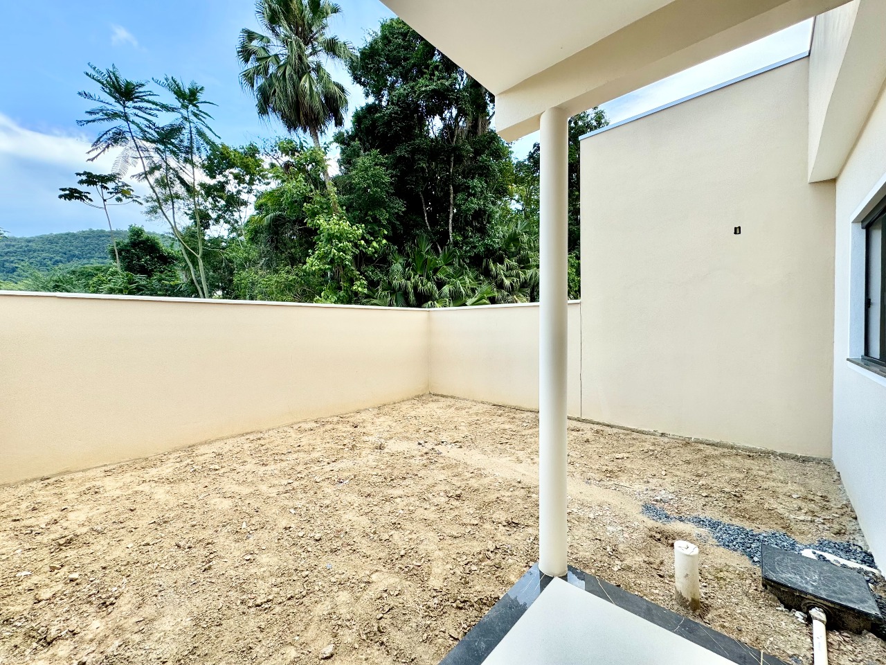 Casa Geminada à venda no Velha Central: 