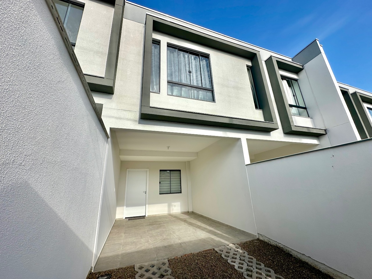 Sobrado Geminado à venda no Velha Central: 