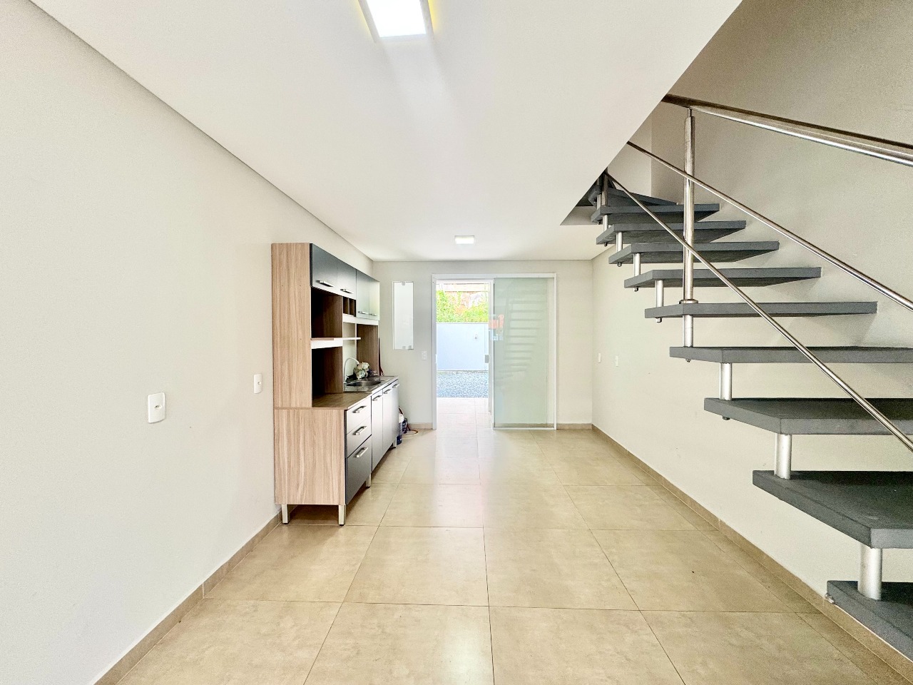 Sobrado Geminado à venda no Velha: 